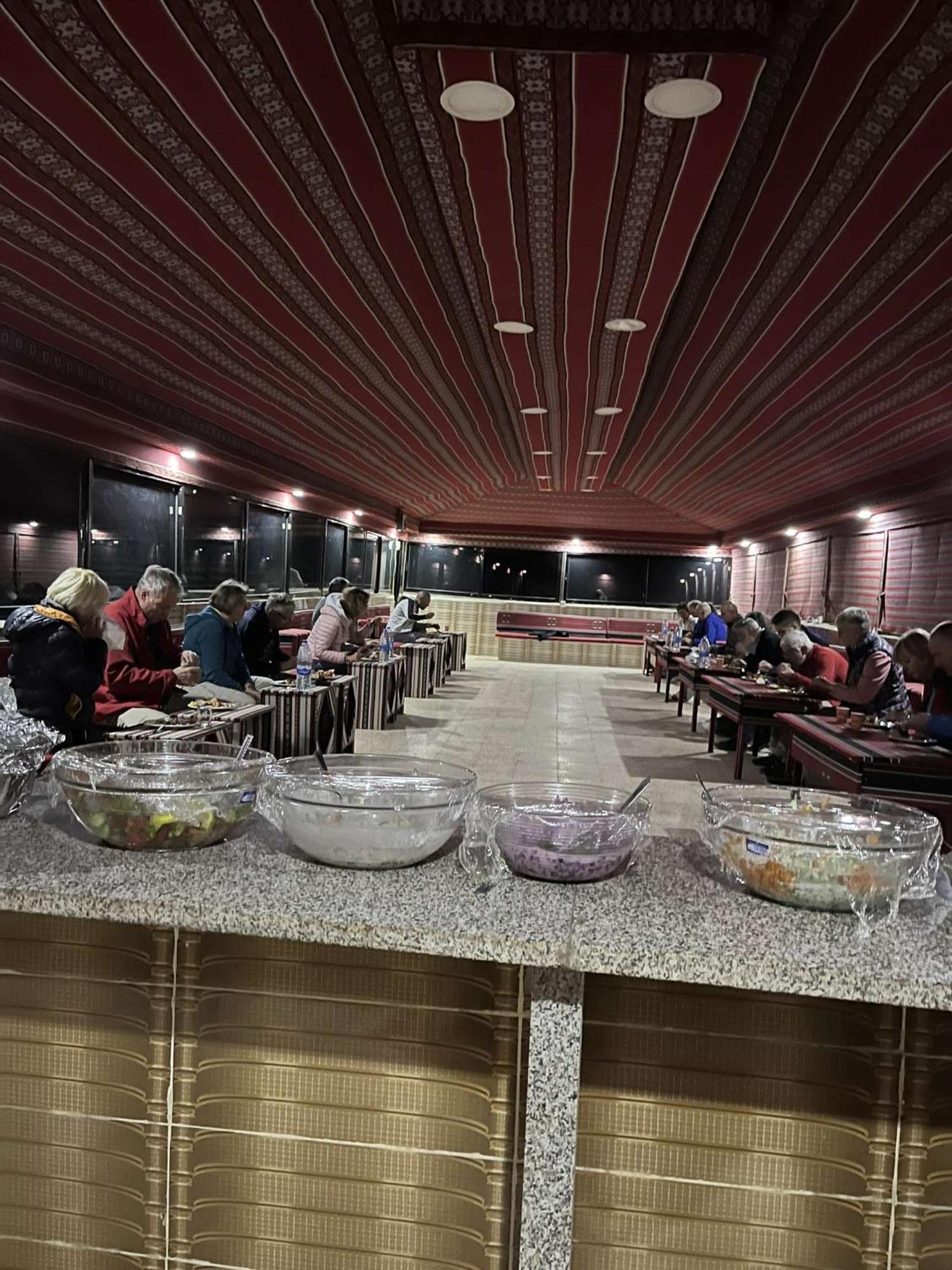 Hotel al-Qatar mountain camp Wadi Rum Exterior foto