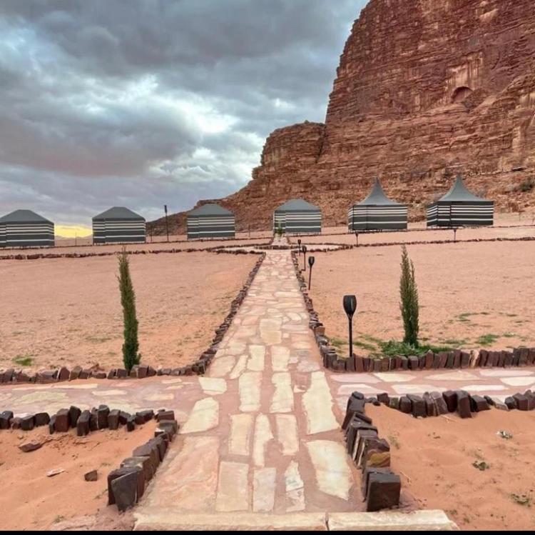 Hotel al-Qatar mountain camp Wadi Rum Exterior foto